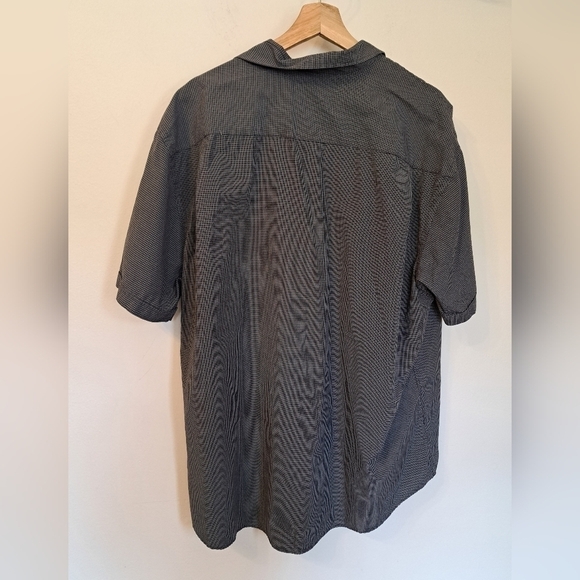 Men's Van Heusen Traveler Shirt Size XXL 18 - 18 1/2 - Picture 3 of 7